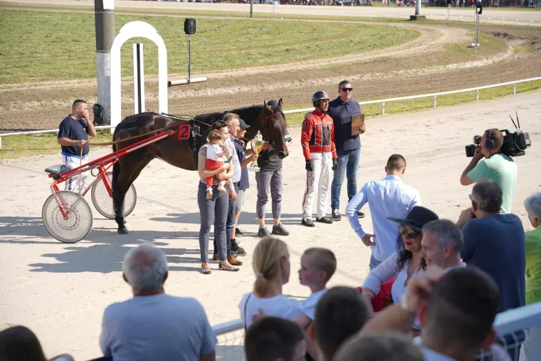 Utrka konja u Somboru 2023. godine