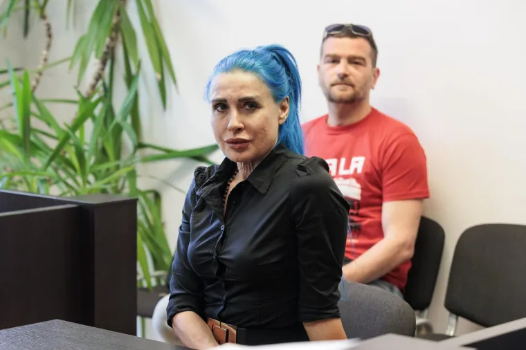 Olja je sudjelovala u 13. sezoni &apos;Ljubav je na selu&apos; i bila na imanju Dragana Kežića iz malog dalmatinskog mjesta Otrić-Seoci blizu Vrgorca. Dragan je tražio mlađu suprugu s kojom bi dobio još djece i išao s njom na Ultru. Ipak, ljubav nije uspjela i svako je krenuo svojim putem. 