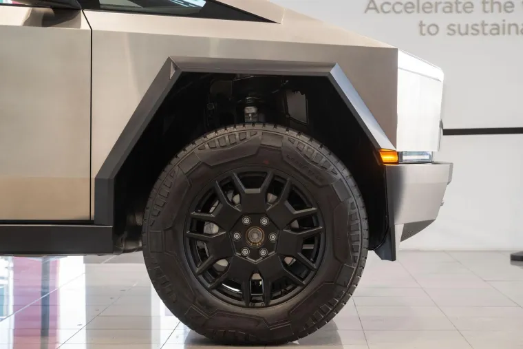 Cybertruck je stigao u Hrvatsku! Stvarno izgleda cool, no jeste li ga spremni masno platiti?