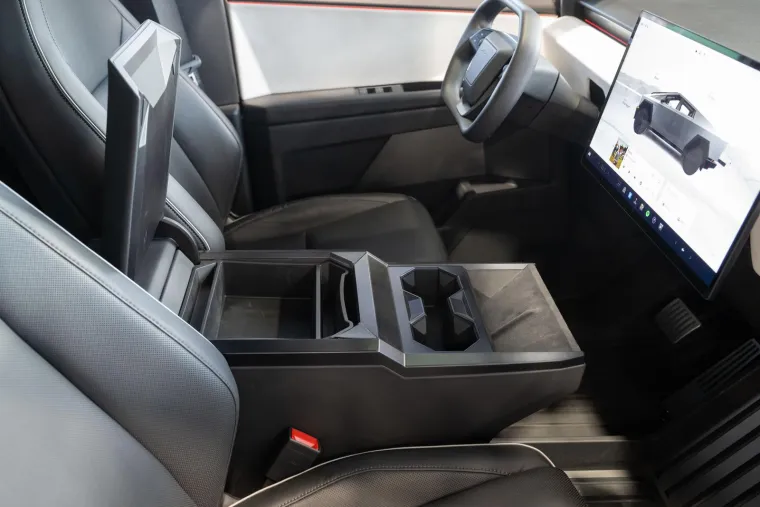 Cybertruck je stigao u Hrvatsku! Stvarno izgleda cool, no jeste li ga spremni masno platiti?