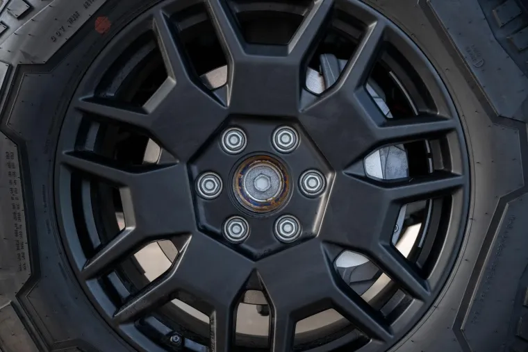 Cybertruck je stigao u Hrvatsku! Stvarno izgleda cool, no jeste li ga spremni masno platiti?