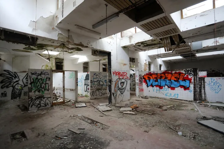 Zvali su ga jugoslavenski Las Vegas: Nekad najrasko&scaron;niji resort biv&scaron;e države, danas najveće ruglo na Jadranu