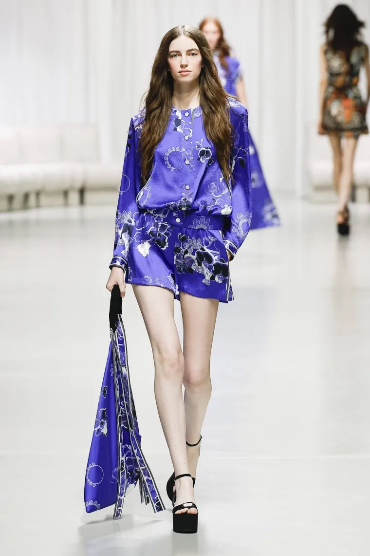 Dok su druge nosile kratke i lepr&scaron;ave komade, jedna manekenka je najvi&scaron;e otkrila