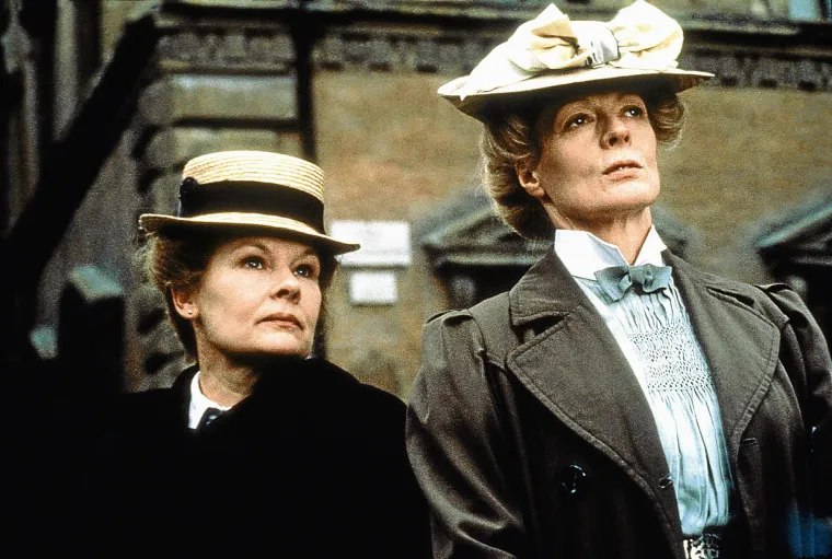 Maggie Smith u filmu "Soba s pogledom"