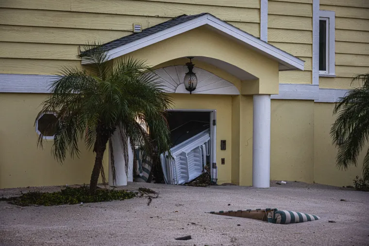 Pogledajte nestvarne slike Floride nakon uragana: Srušena stabla, brodovi pred kućama...