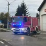 Golema buktinja kraj Požege, vatrogasci branili kuću od plamena