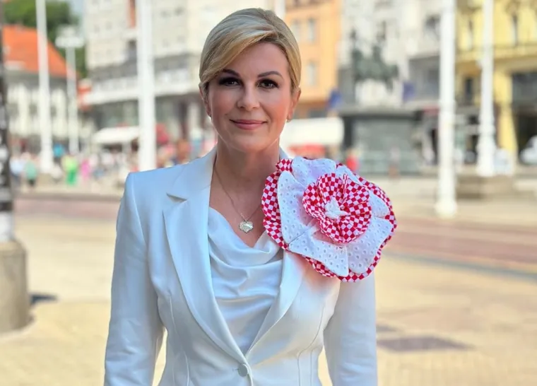 Svoje modne kombinacije voli upotpuniti nekim hrvatskim simbolom, poput &scaron;ahovnice. 