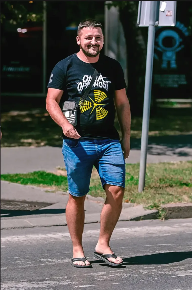 Zgodni Osječani preplavili ulice: Najbolje ležerne kombinacije gradskih dečki