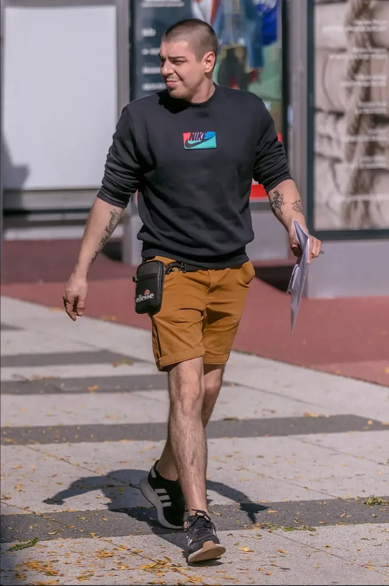 Zgodni Osječani preplavili ulice: Najbolje ležerne kombinacije gradskih dečki