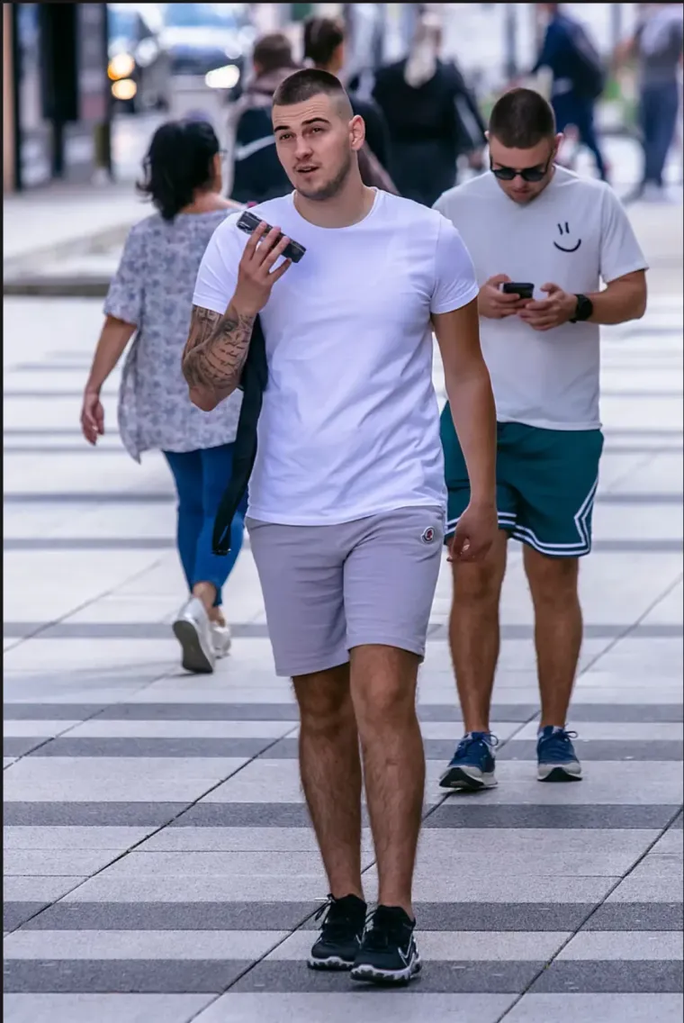 Zgodni Osječani preplavili ulice: Najbolje ležerne kombinacije gradskih dečki