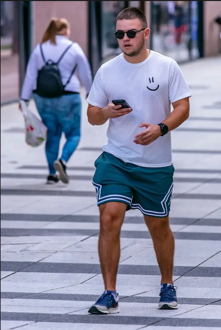 Zgodni Osječani preplavili ulice: Najbolje ležerne kombinacije gradskih dečki