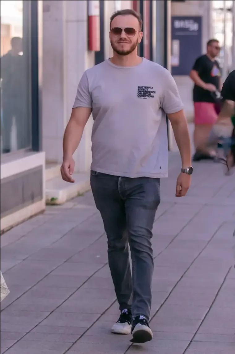 Zgodni Osječani preplavili ulice: Najbolje ležerne kombinacije gradskih dečki