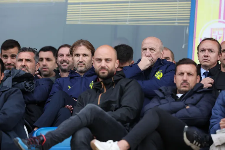 Dinamovi klinci razvaljuju: Sru&scaron;ili Monaco u Ligi prvaka, a na tribinama cijela svita legendi