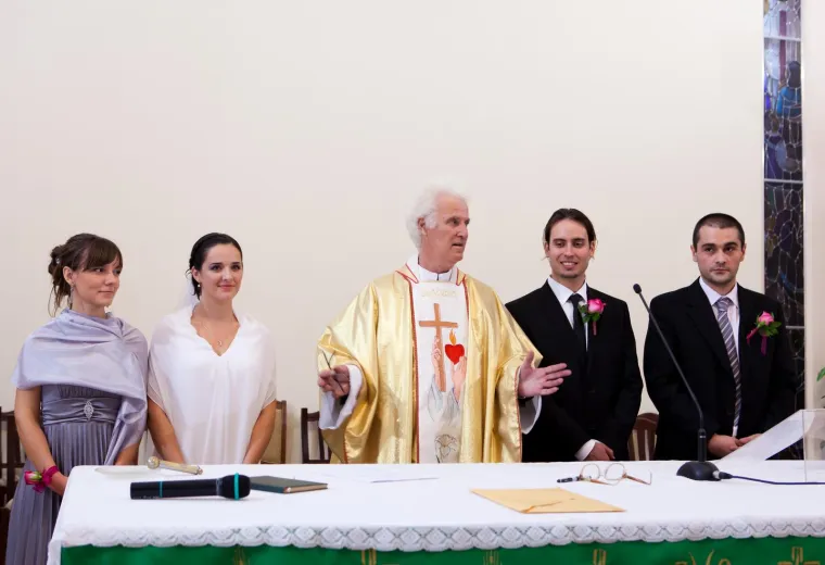 &quot;Zanimljivo je da sam se već tada molio, govoreći Bogu &apos;molim te, pokaži mi koja je vjera prava i koji je put pravi&apos;. Uživao sam u tom putu traganja za Bogom i istinom&quot;, zaključio je.