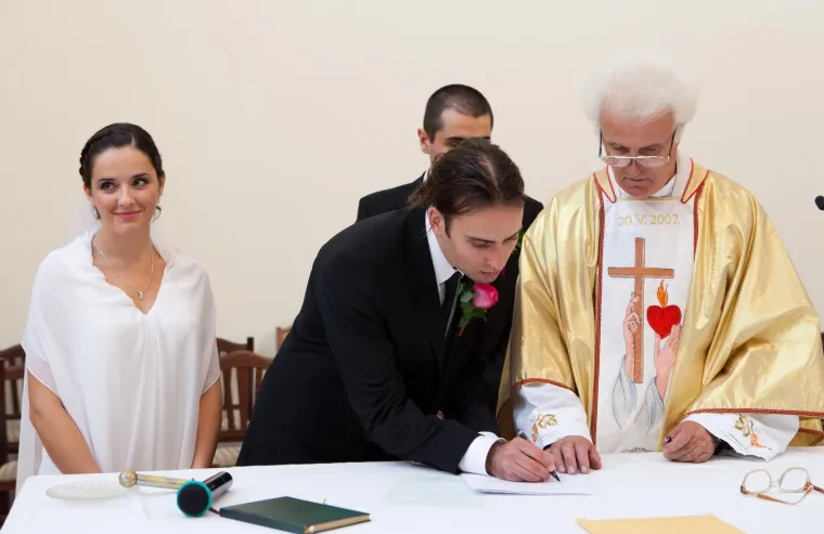 Sjećate li se Rafe? Nestao je s glazbene scene, a nedavno proslavio 14. godinu braka