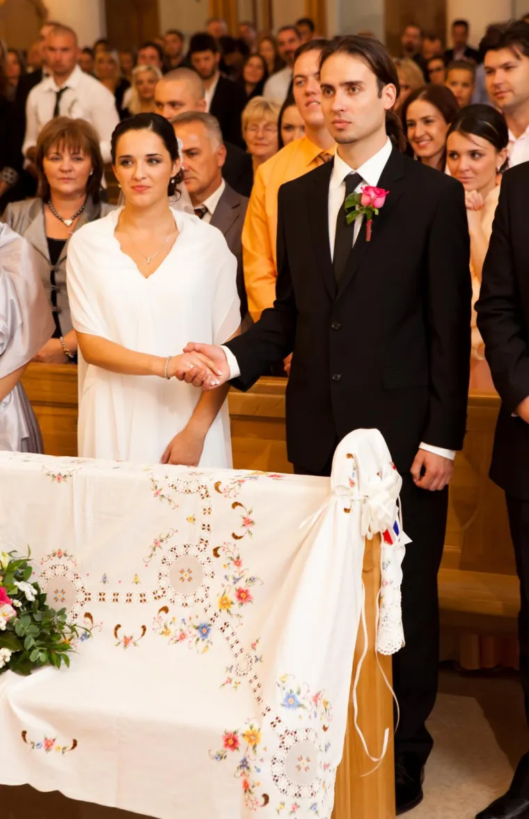 Sjećate li se Rafe? Nestao je s glazbene scene, a nedavno proslavio 14. godinu braka