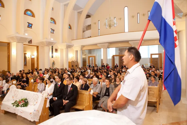 Sjećate li se Rafe? Nestao je s glazbene scene, a nedavno proslavio 14. godinu braka