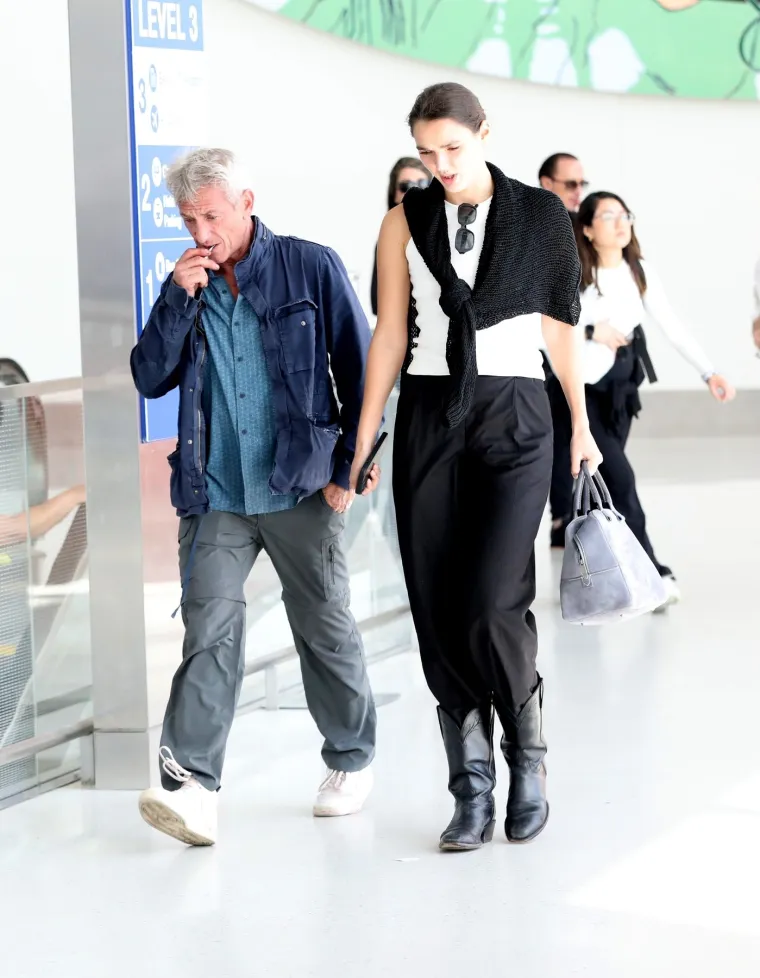 Da, ovo je ljubavni par! Glumac Sean Penn s djevojkom koja bi mu mogla biti unuka