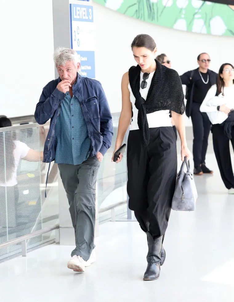 Da, ovo je ljubavni par! Glumac Sean Penn s djevojkom koja bi mu mogla biti unuka