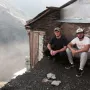 Kamp Habiba Nurmagomedova prima i djecu i odrasle, od osnovne MMA razine do džudo majstora. Sezona treninga započinje u srpnju i traje do kraja kolovoza. Sportaši moraju živjeti zajedno u malim kućicama i koristiti vanjske tuševe. U kampu se obično odjednom ne nalazi više od 50 sportaša a tri tjedna su optimalna za boravak u kampu, za pripreme, odnosno da se krv obogati kisikom na nadmorskoj visini.