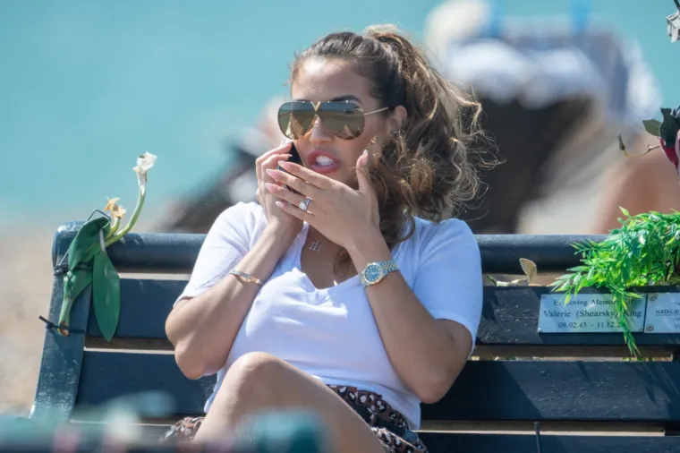 Lauryn Goodman prelijepa je žena koja ima 33. godine. Jedna je od najpoznatijih celebova u Velikoj Britaniji, ali ipak je najpoznatija po aferi s Walkerom. 