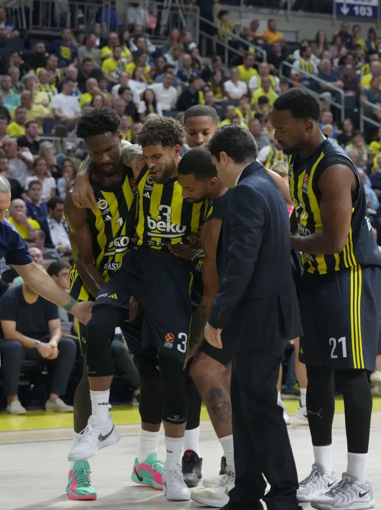 U prvom kolu Eurolige na derbiju između Fenerbahčea i Olympiakosa stradao je Fenerov Wilbekin