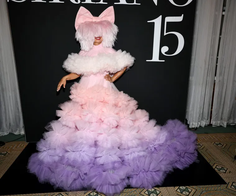 Sia Kate Isobelle Furle