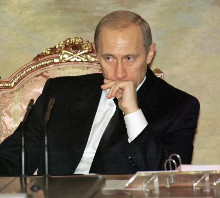 Od 'huligana' s Lenjingradskih ulica do apsolutnog vladara Rusije: Sva Putinova izdanja