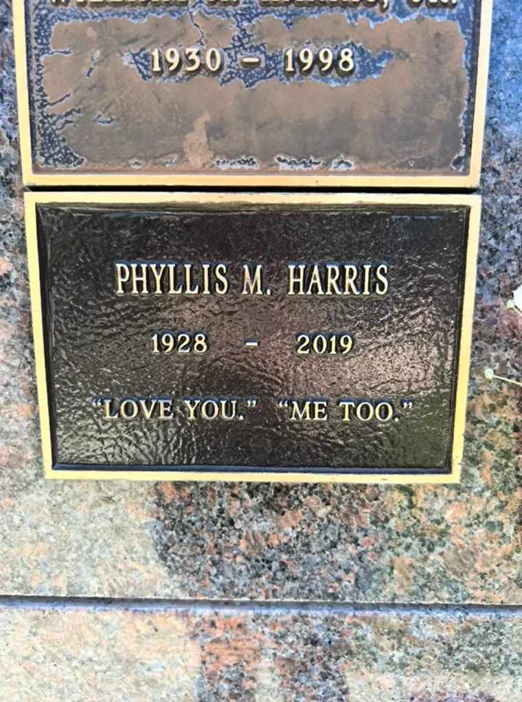 "Volim te". "I ja isto"