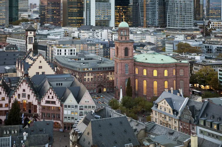 Frankfurt - oko 7.190 eura