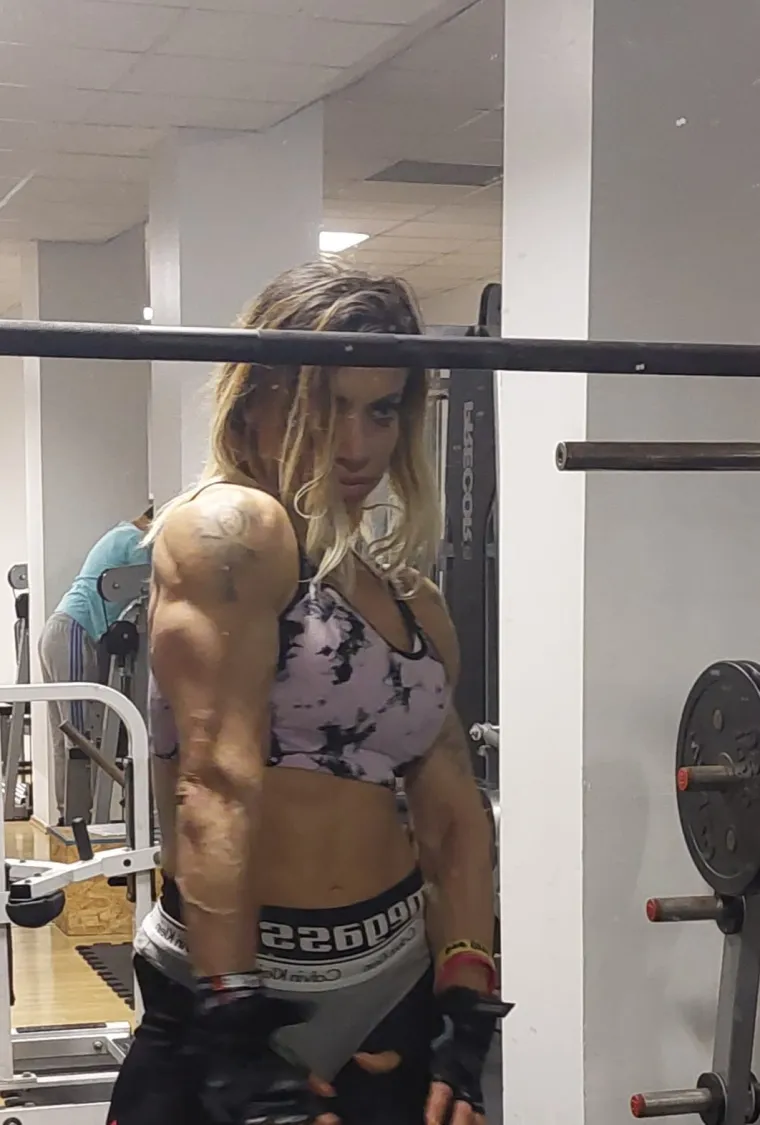 Ma je li ovo Super Silva? Izblajhana kosa i tetovaže bili su njezin zaštitni znak, a danas je neprepoznatljiva