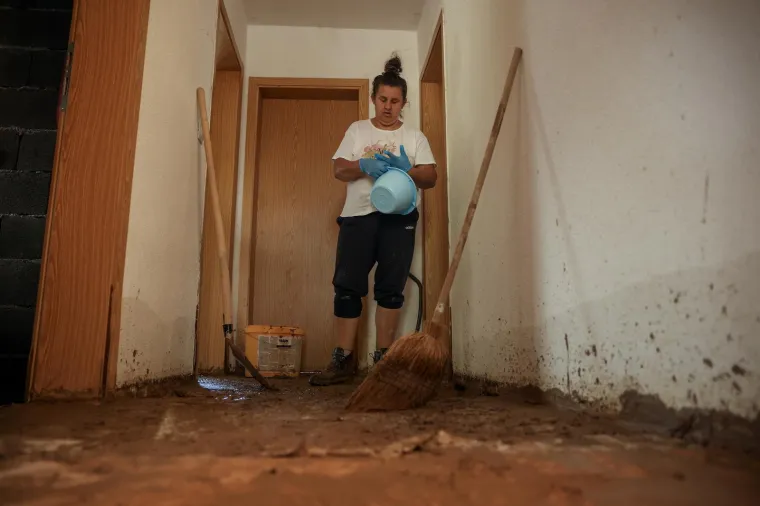 Pogled iz zraka na katastrofu izaziva jezu: Iz ovog kamenoloma krenula je lavina