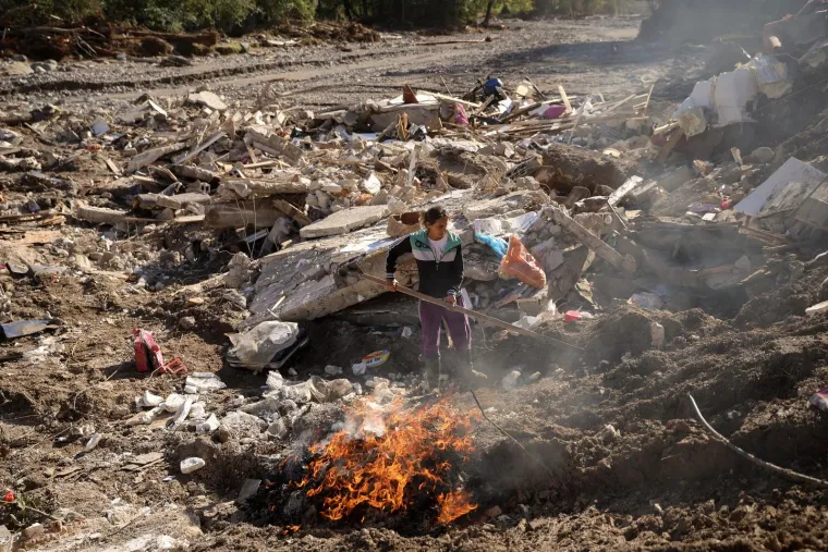Pogled iz zraka na katastrofu izaziva jezu: Iz ovog kamenoloma krenula je lavina