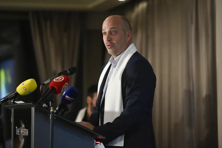 Zlatko Dalić i čitav niz velikana na predstavljanju poštanske marke u čast Ćire Blaževića
