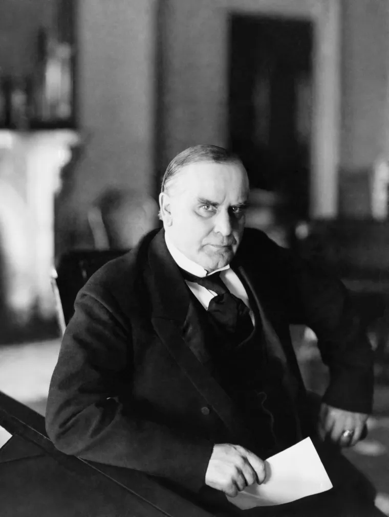 25. Ponovno slijedi vrijeme Republikanaca pa je William McKinley na dužnosti bio od 4. ožujka 1897. godine do dana kad je ubijen - 14. rujna 1901. godine.