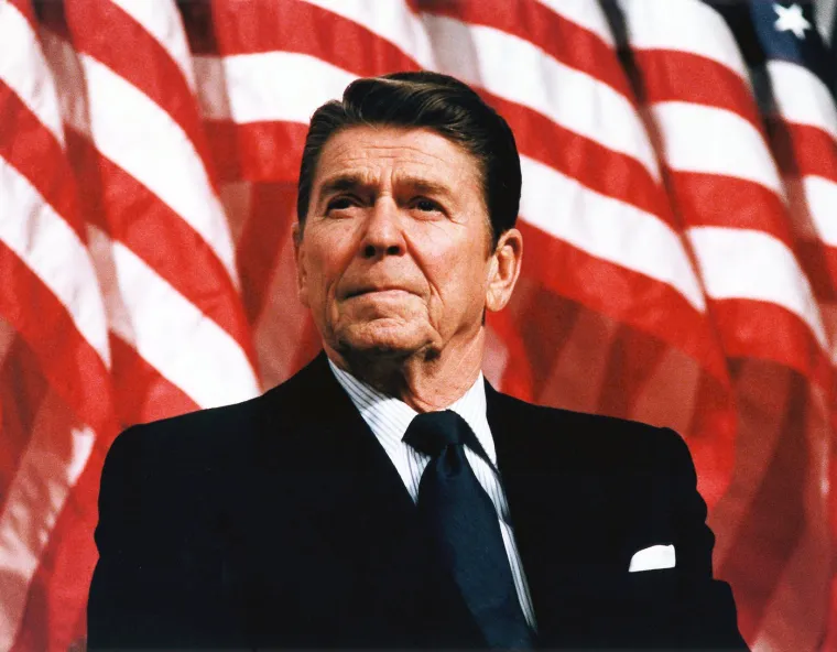 40. Ronald Reagan iz Republikanske stranke na dužnosti je bio od 20. siječnja 1981. godine do 20. siječnja 1989. godine.