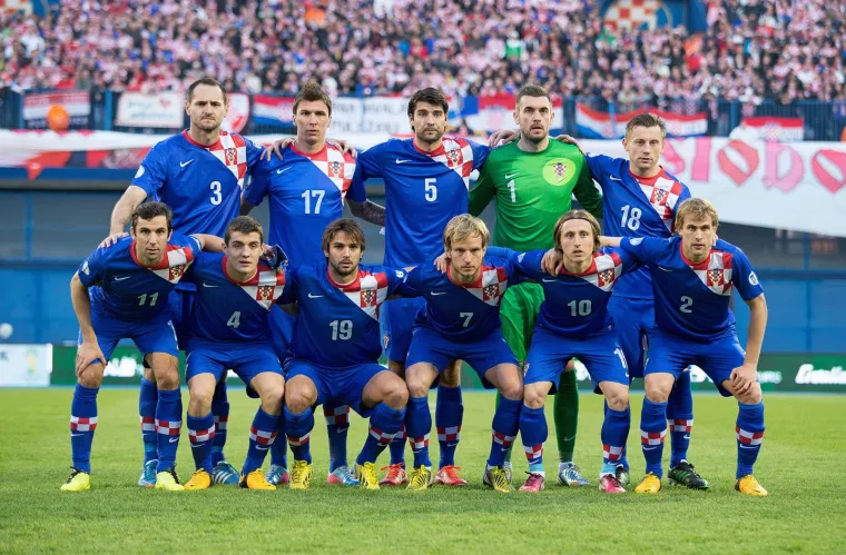 Hrvatska je protiv Srbije istrčala u jakom sastavu, Maksimir je podrhtavao.