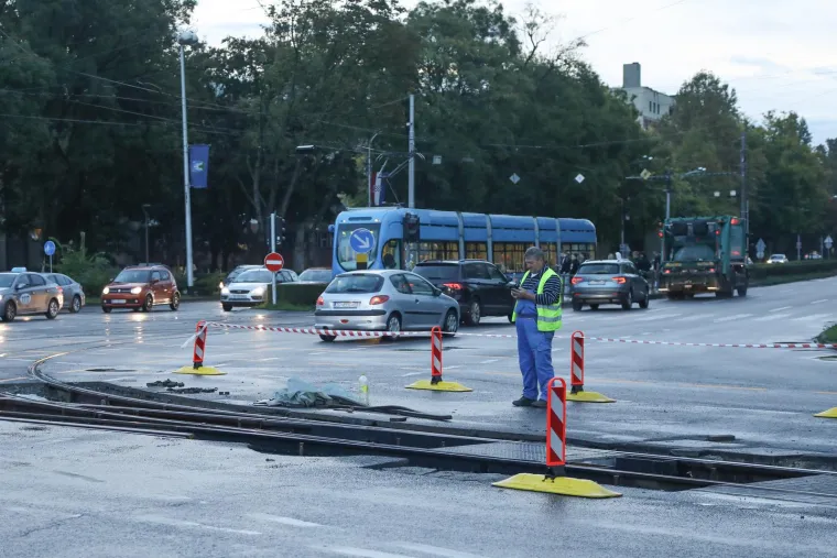 Ovako izgleda vožnja iz pakla. Potpuni je prometni kolaps u Zagrebu: Od gužve ne možeš mrdnuti