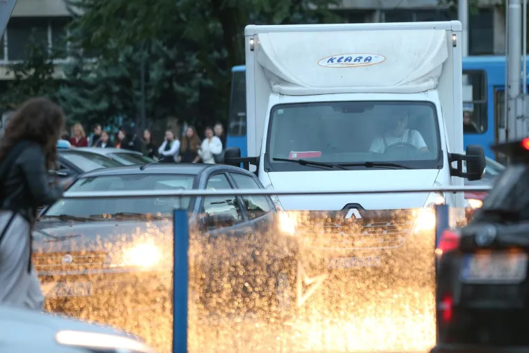 Ovako izgleda vožnja iz pakla. Potpuni je prometni kolaps u Zagrebu: Od gužve ne možeš mrdnuti