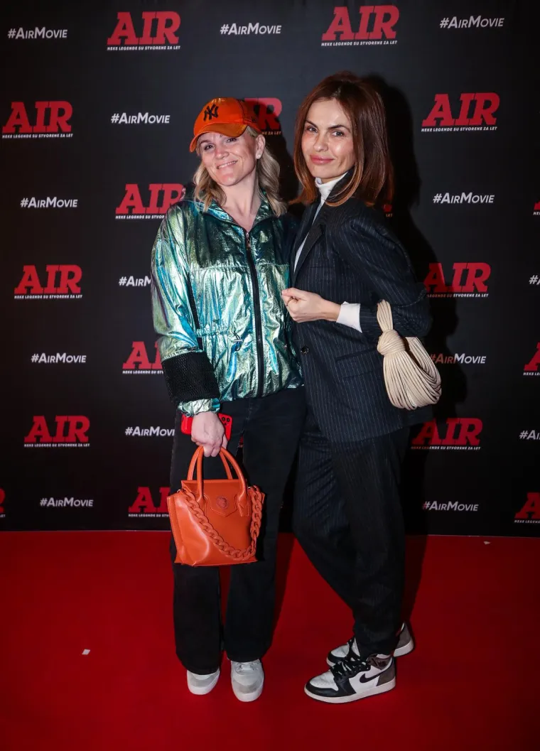 Branka Bebić kao da je otkrila eliksir mladosti: U pedesetoj godini izgleda neviđeno dobro