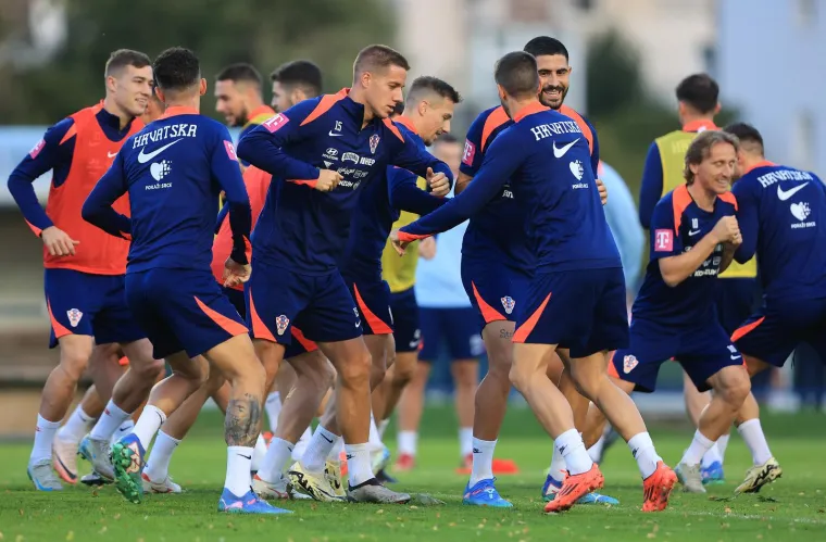 Jedan Vatreni pojavio se na treningu sa zavojem na glavi, zna se zbog čega