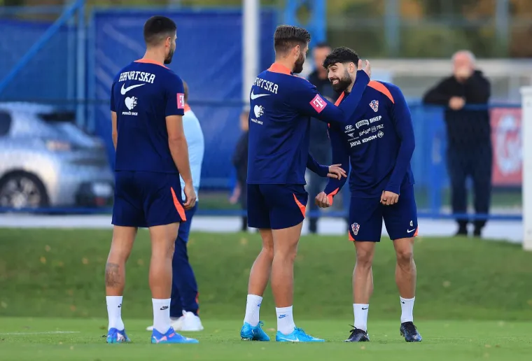 Jedan Vatreni pojavio se na treningu sa zavojem na glavi, zna se zbog čega