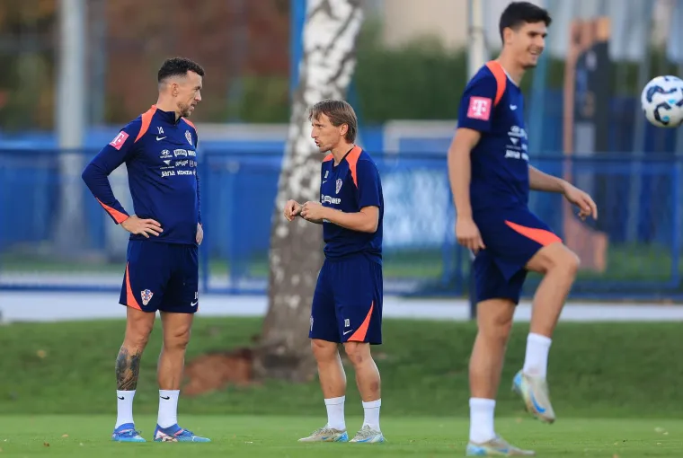 Jedan Vatreni pojavio se na treningu sa zavojem na glavi, zna se zbog čega