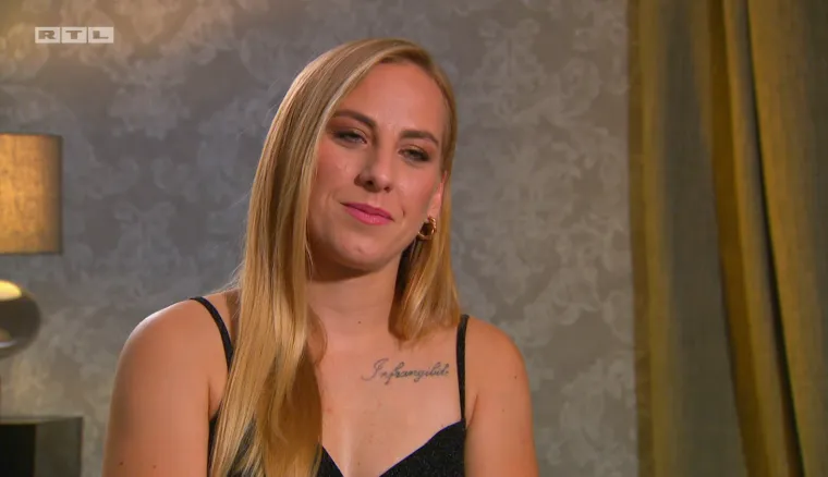 Nosila je aparatić, a sad osvaja osmijehom: Ovako je Tamara izgledala kao tinejdžerica