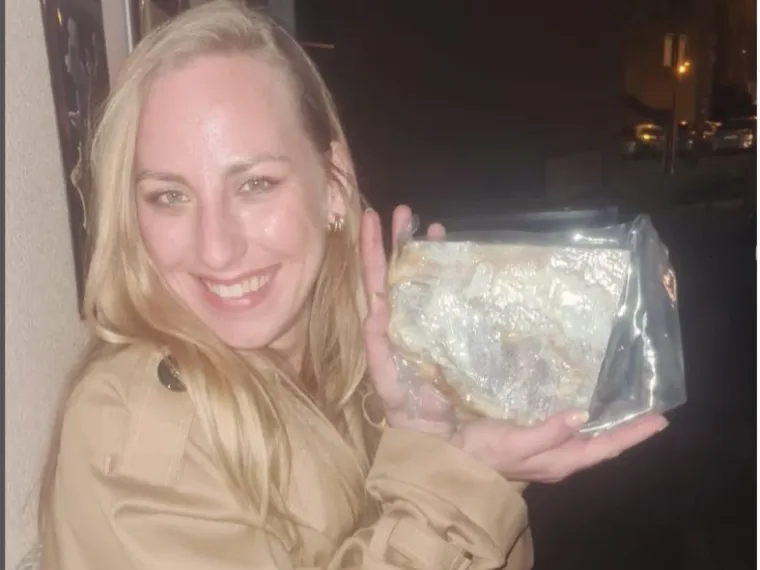 Nosila je aparatić, a sad osvaja osmijehom: Ovako je Tamara izgledala kao tinejdžerica