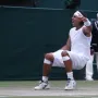 Epska pobjeda u finalu Wimbledona protiv Federera! U 2008. Nadal osvaja sve što se može osvojiti na zemljanoj podlozi. Deklasirao je Federera u finalu French Opena pobijedivši 6:1, 6:3 i 6:0 za samo 107 minuta, ali prava velika pobjeda tek je dolazila. U jednom od najboljih mečeva u povijesti tenisa, Nadal u finalu pobjeđuje Federera 6:4, 6:4, 6:7, 6:7 i 9:7 na putu do svog prvog naslova u Wimbledonu.