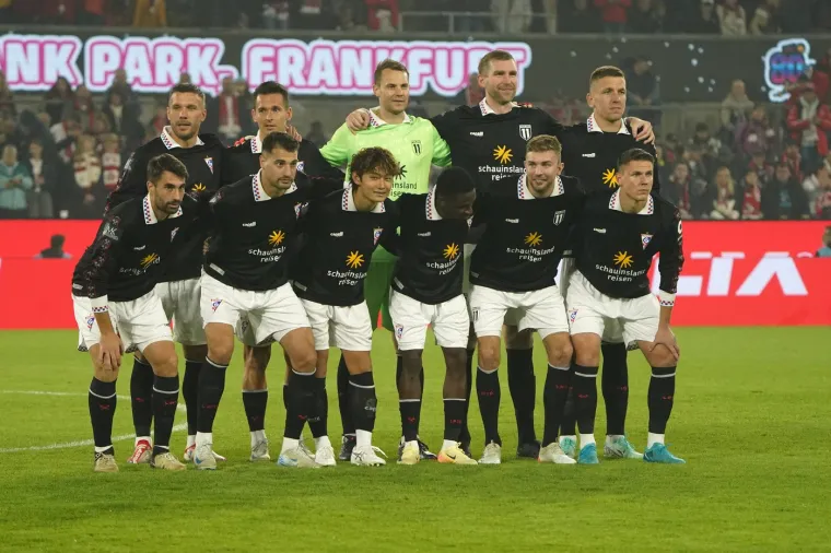 U timu Poldi11 osim Neura bila su još dva svjetska prvaka s Njemačkom 2014. - Per Mertesacker i Christoph Kramer.