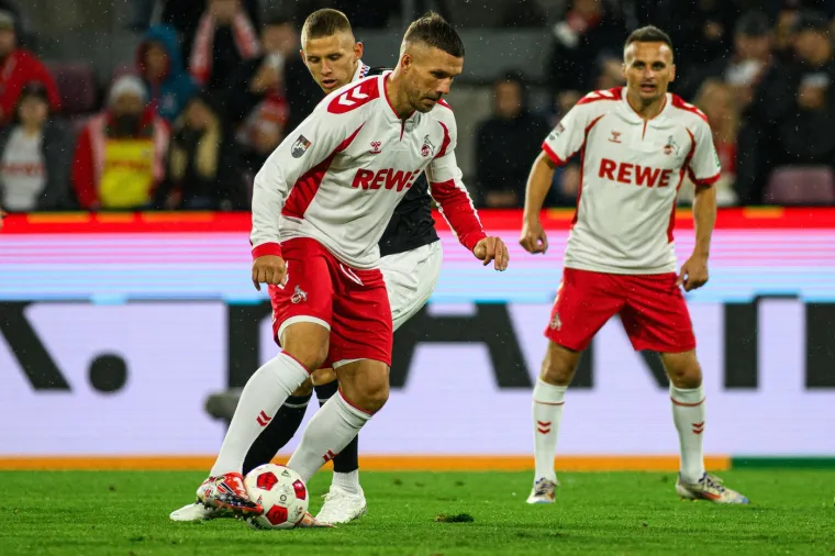 U drugome je poluvremenu zamijenio dres i zaigrao za svoj Köln koji je gubio čak 5-0