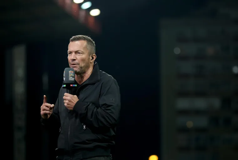 Na susretu na stadionu Bilino Polje pojavio se legendarni njemački nogometaš Lothar Mattheus koji radi kao stručni komentator za RTL.
