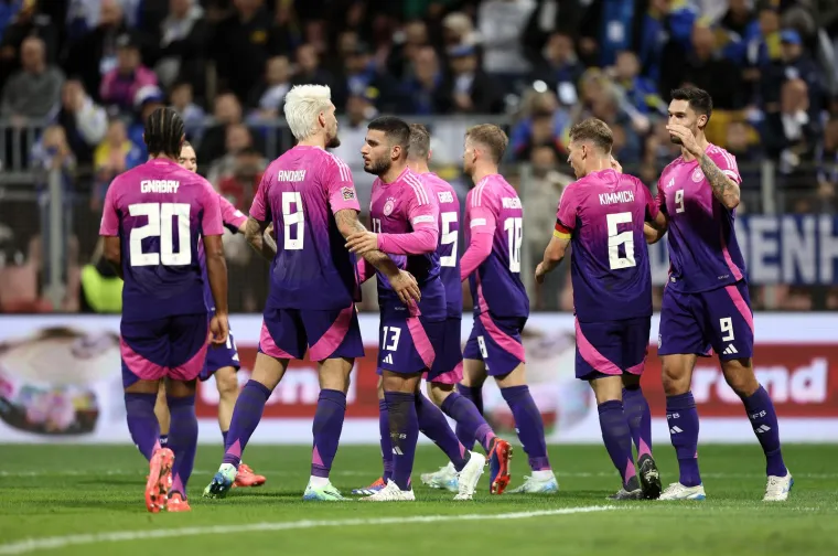 Tko se to pojavio u Zenici: Prije utakmice Bosne i Hercegovine na travnjaku osvanula legenda